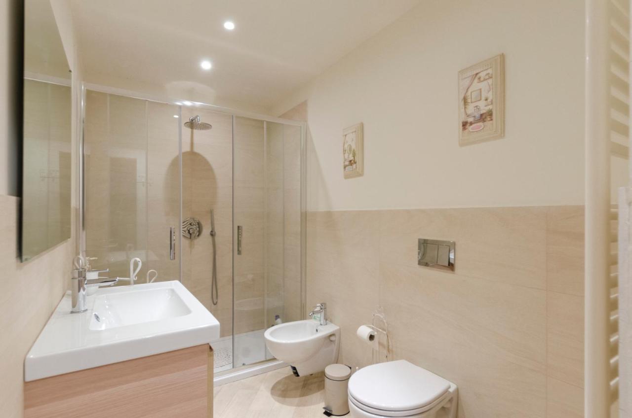 Mazzini 43 Apartment 85 Mq 2B/1B & Parking Rapallo Luaran gambar
